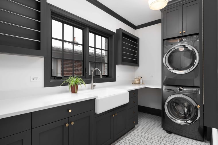black-white-laundry-room
